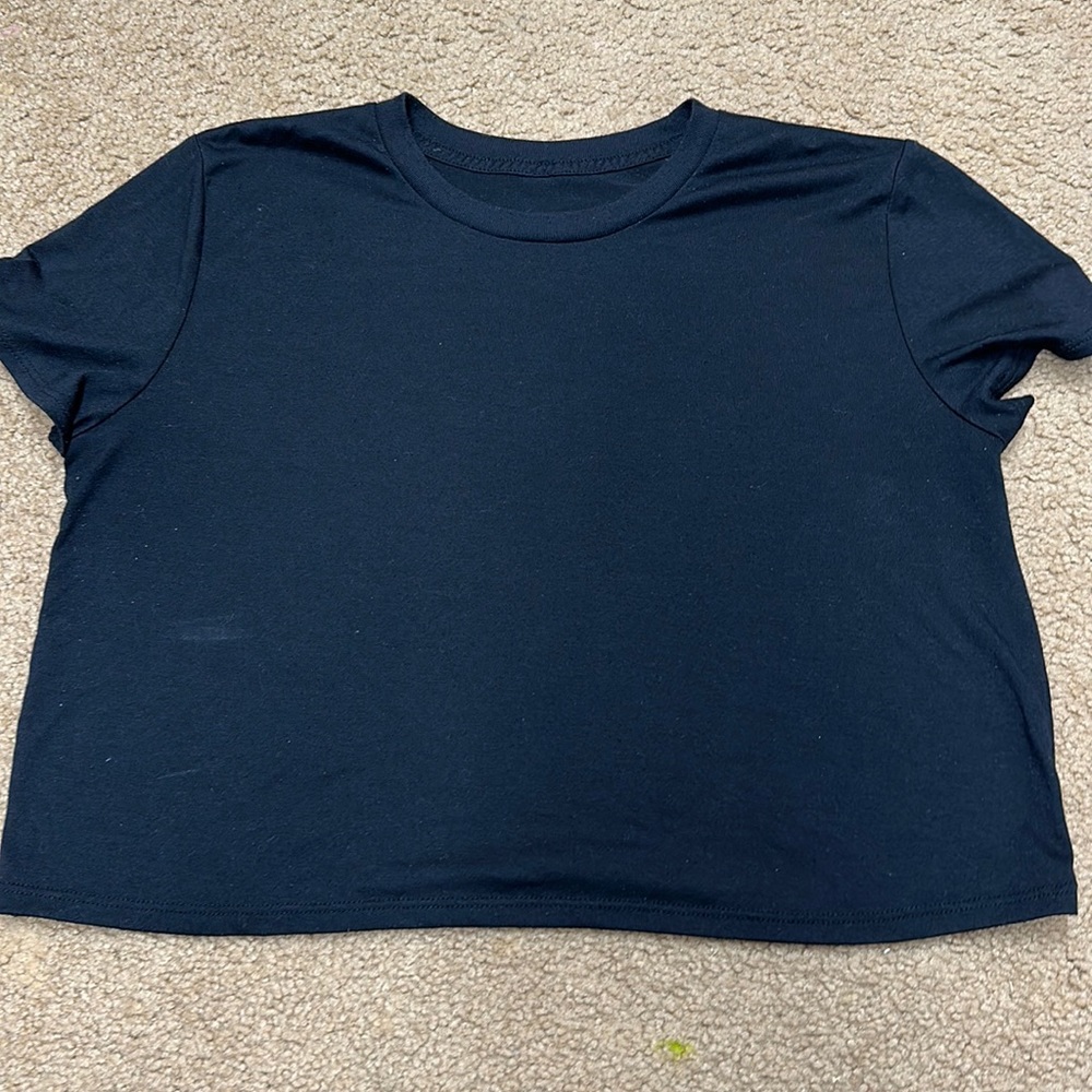 crop tee